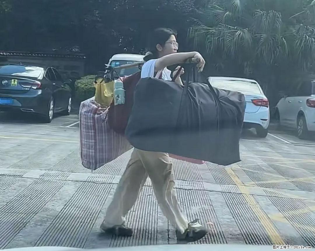 全网追的“扁担女孩”，找了一份暑假工，时薪12元 - 定州生活资讯 - 定州28生活网 dingzhou.28life.com